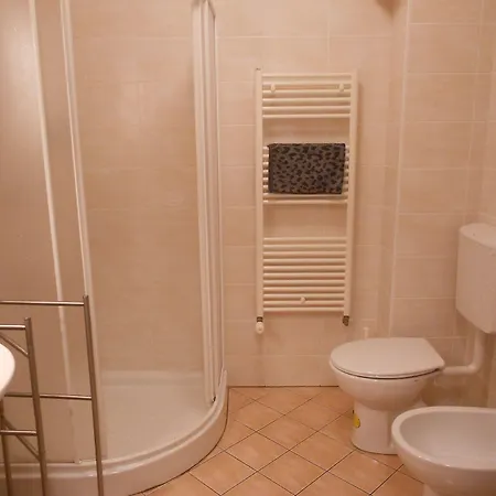 Honey Bee With Sauna Kobarid