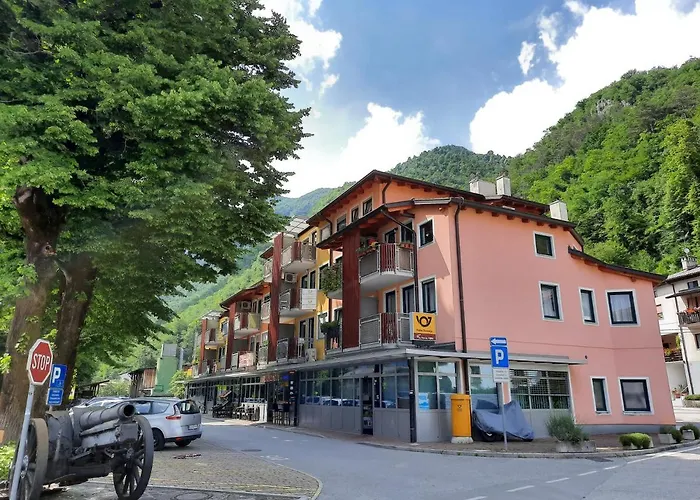 Honey Bee With Sauna شقة *